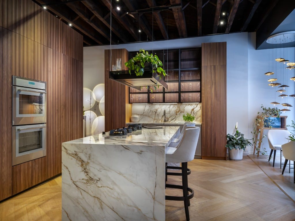 Muretti Manhattan showroom — 30% off Labor Day sale on every display